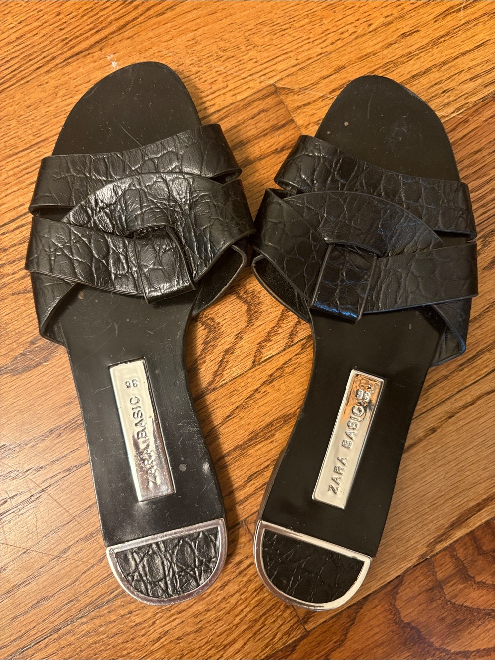 Zara Black Textured Leather Slide Mules